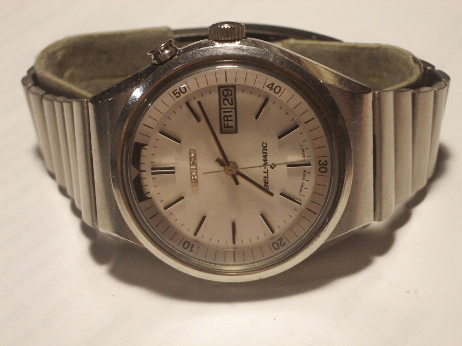 January 1977 - Model No. 4006-6070, Serial No. 710942